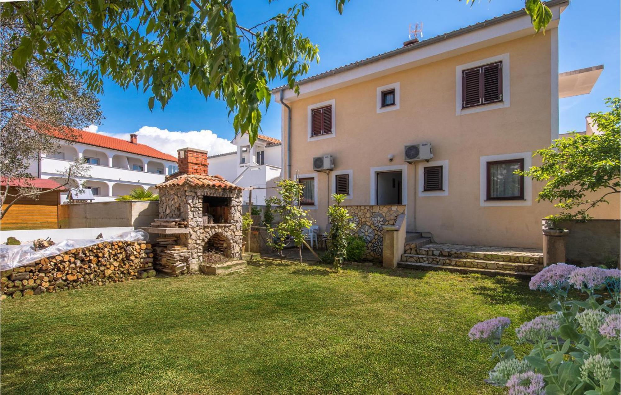 Gorgeous Apartment In Krk With Wifi クルク エクステリア 写真