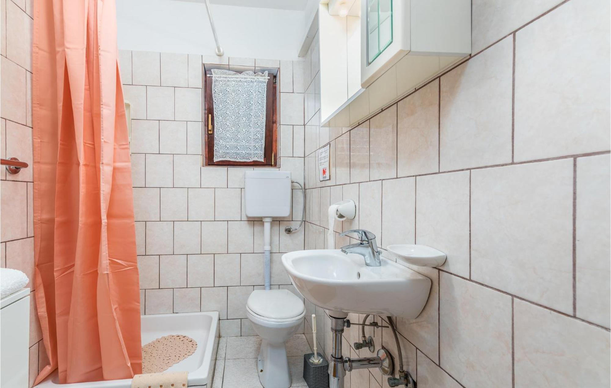 Gorgeous Apartment In Krk With Wifi クルク エクステリア 写真